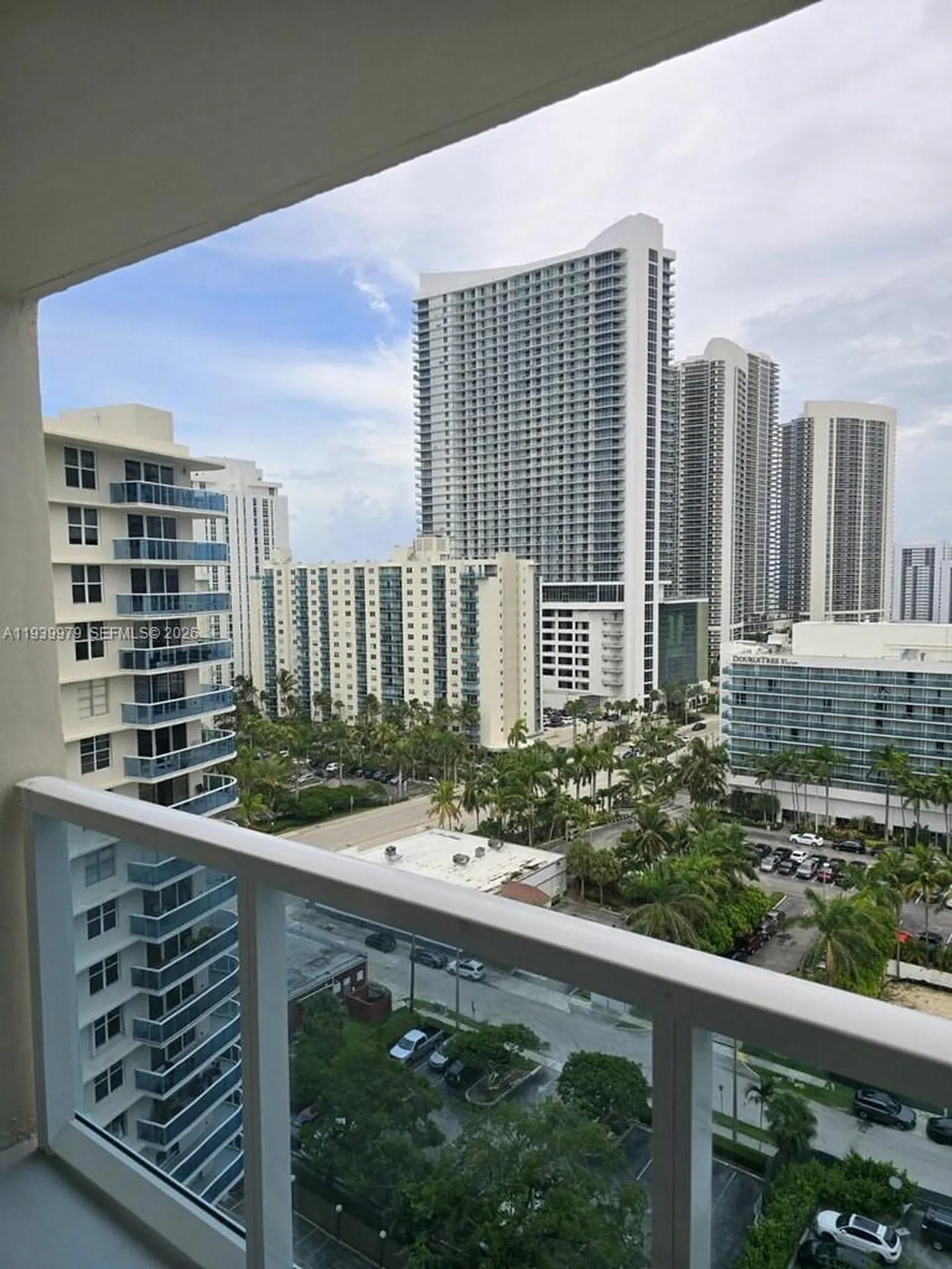Hollywood FL 33019