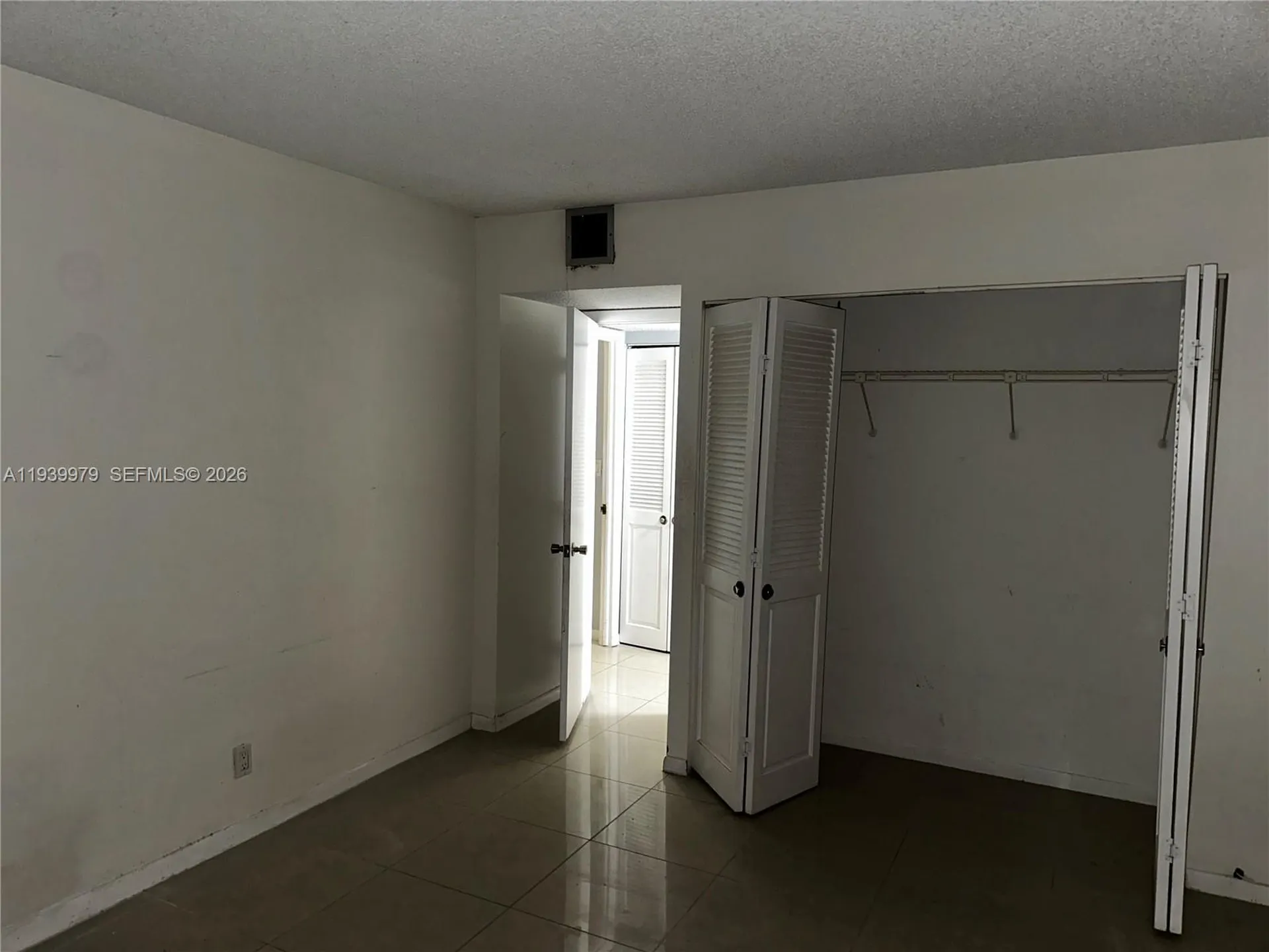 Hollywood FL 33019