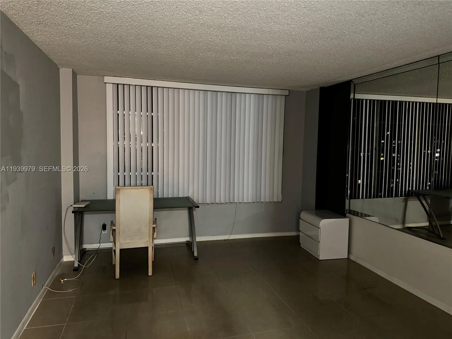 Hollywood FL 33019