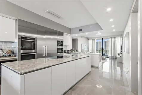 5500 Island Estates Drive Aventura FL 33160