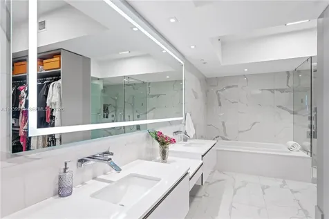 5500 Island Estates Drive Aventura FL 33160
