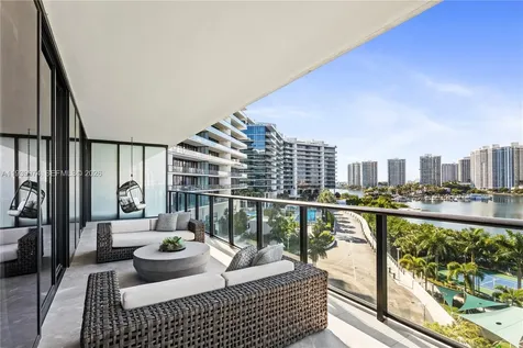 5500 Island Estates Drive Aventura FL 33160