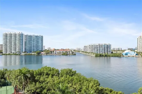 5500 Island Estates Drive Aventura FL 33160