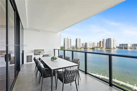 5500 Island Estates Drive Aventura FL 33160
