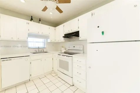 Pembroke Pines FL 33025