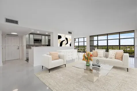 600 Parkview Drive Hallandale Beach FL 33009