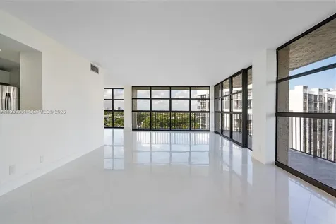 600 Parkview Drive Hallandale Beach FL 33009