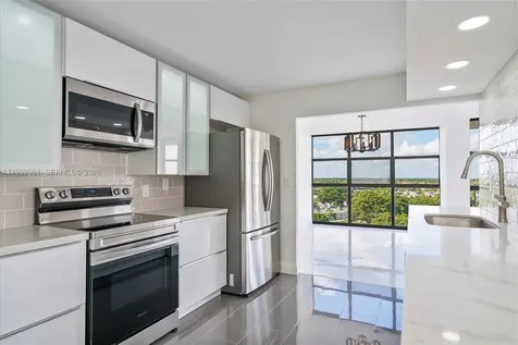 600 Parkview Drive Hallandale Beach FL 33009