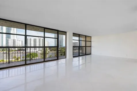 600 Parkview Drive Hallandale Beach FL 33009