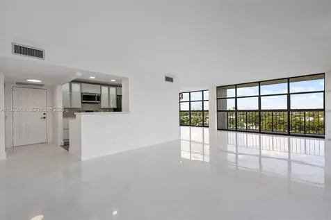600 Parkview Drive Hallandale Beach FL 33009