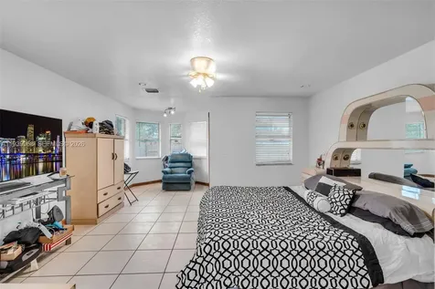 4501 SW 26th Street West Park FL 33023