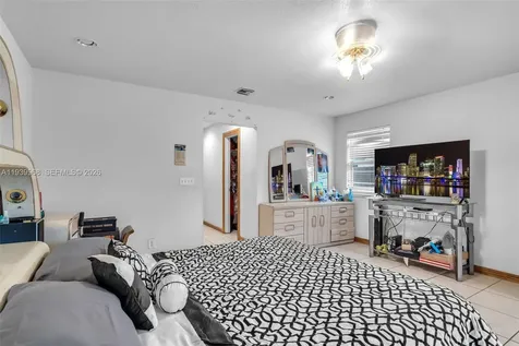4501 SW 26th Street West Park FL 33023