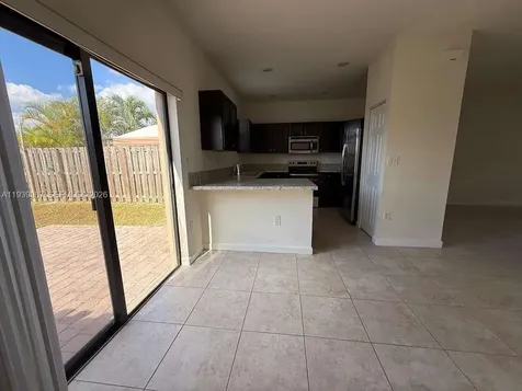 320 SE 37th Terrace Homestead FL 33033