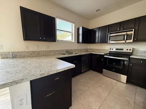 320 SE 37th Terrace Homestead FL 33033
