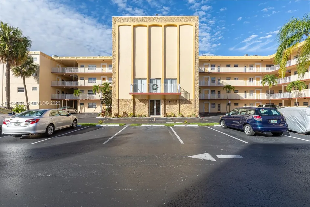 3990 NW 42nd Avenue Lauderdale Lakes FL 33319