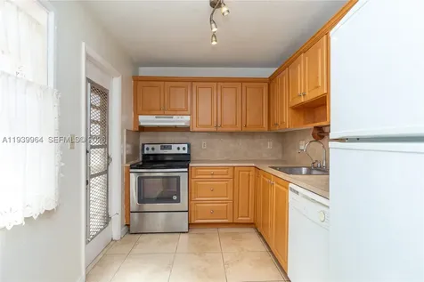 3990 NW 42nd Avenue Lauderdale Lakes FL 33319