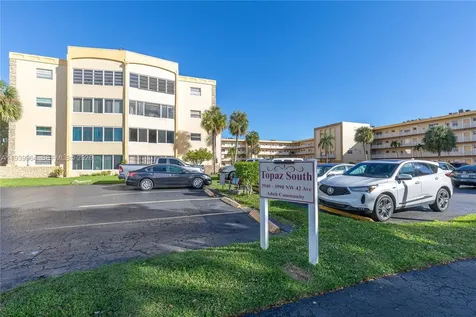 3990 NW 42nd Avenue Lauderdale Lakes FL 33319