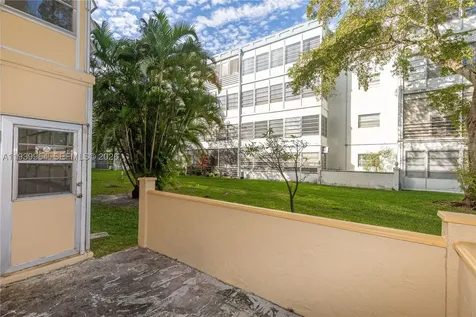 3990 NW 42nd Avenue Lauderdale Lakes FL 33319