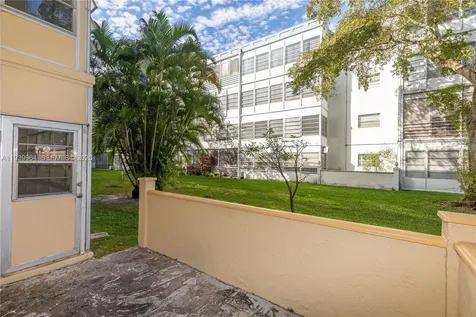 3990 NW 42nd Avenue Lauderdale Lakes FL 33319