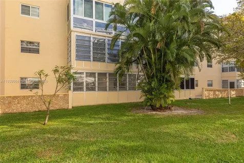 3990 NW 42nd Avenue Lauderdale Lakes FL 33319