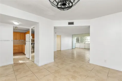 3990 NW 42nd Avenue Lauderdale Lakes FL 33319