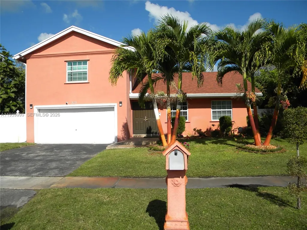 7527 SW 7th Court North Lauderdale FL 33068