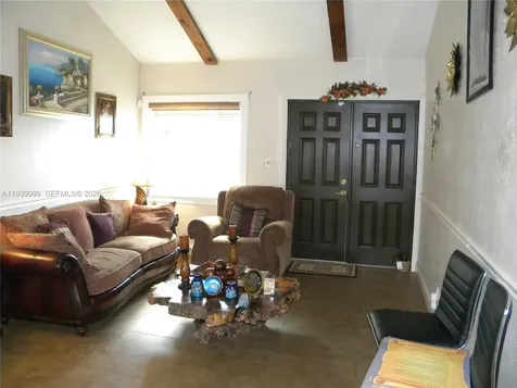 7527 SW 7th Court North Lauderdale FL 33068