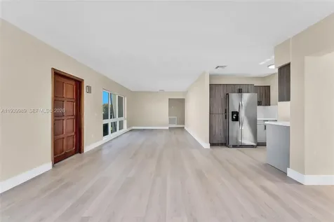 40 W 58th Street Hialeah FL 33012