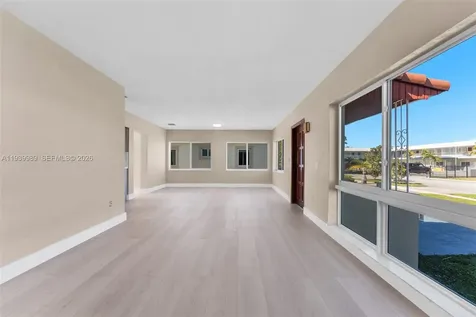 40 W 58th Street Hialeah FL 33012