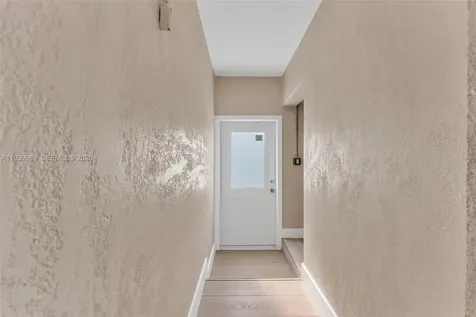 40 W 58th Street Hialeah FL 33012
