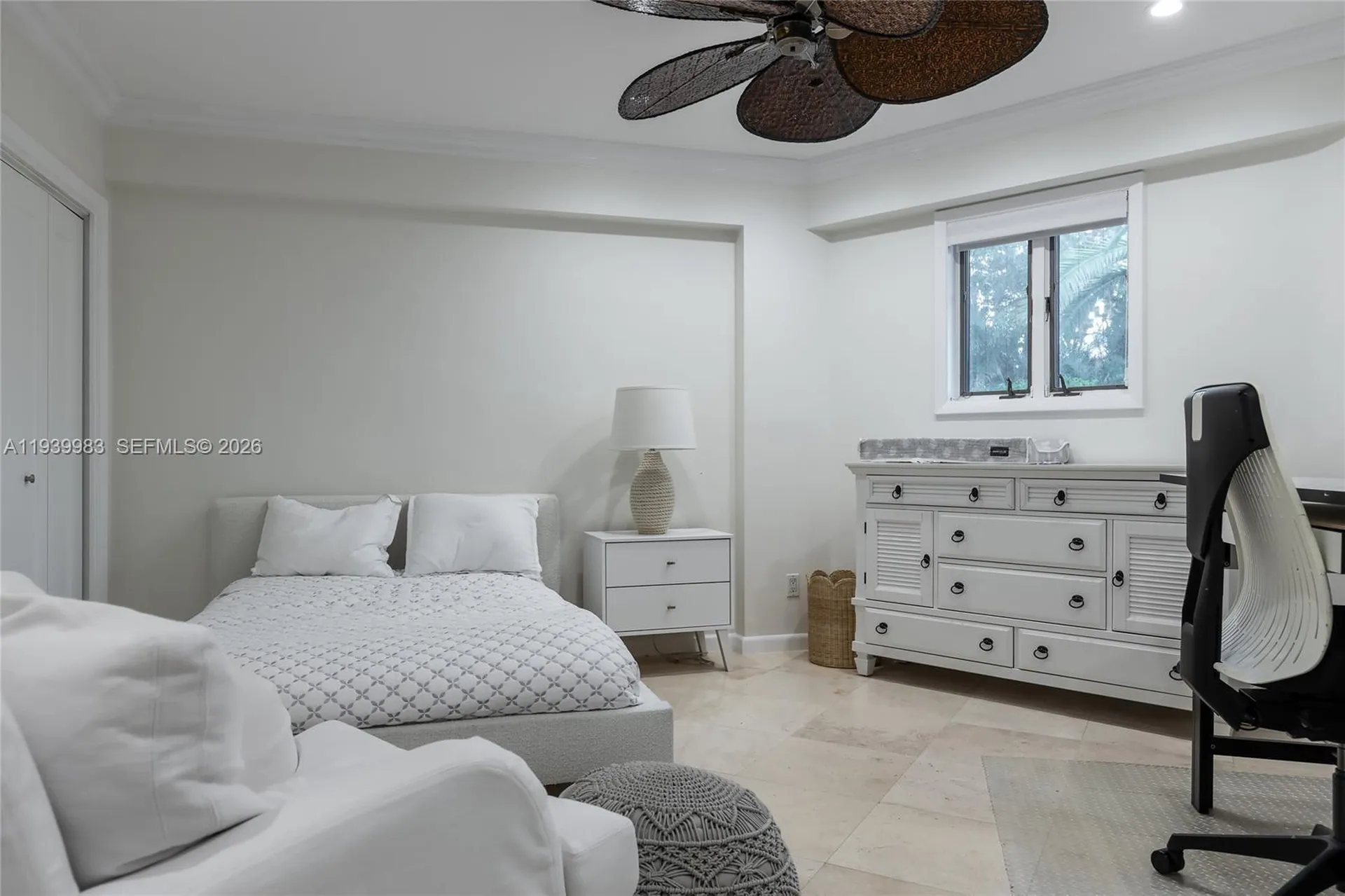 950 S Southlake Drive Hollywood FL 33019