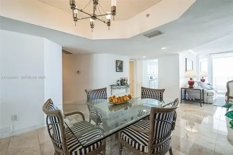 21205 Yacht Club Drive Aventura FL 33180