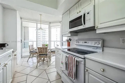 21205 Yacht Club Drive Aventura FL 33180