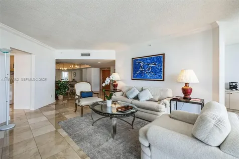 21205 Yacht Club Drive Aventura FL 33180