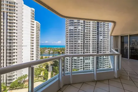 21205 Yacht Club Drive Aventura FL 33180