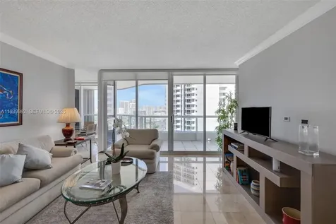 21205 Yacht Club Drive Aventura FL 33180