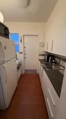 653 Michigan Avenue Miami Beach FL 33139