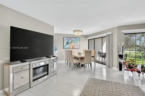 5901 Camino Del Sol Boca Raton FL 33433
