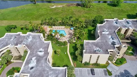 5901 Camino Del Sol Boca Raton FL 33433
