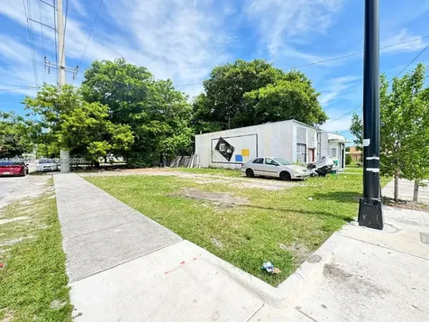 6617 NW 18th Avenue Miami FL 33147