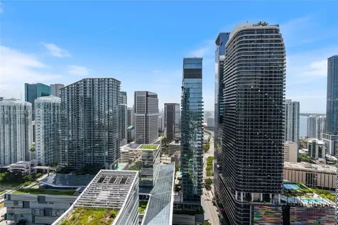 88 SW 7 Street Miami FL 33130
