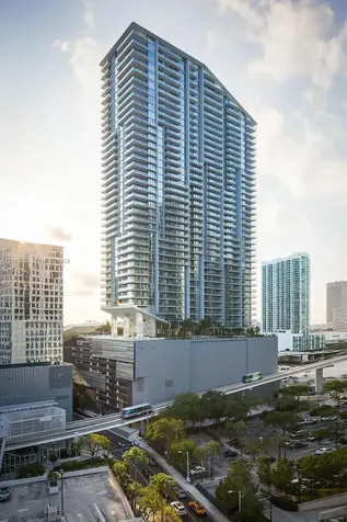 88 SW 7 Street Miami FL 33130