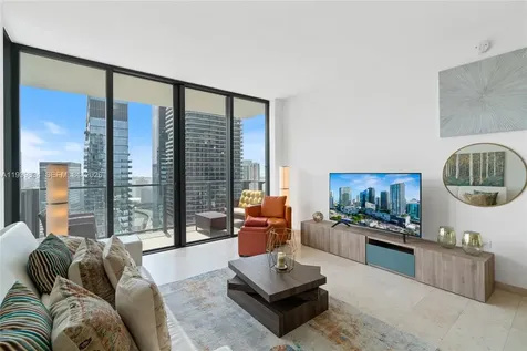 88 SW 7 Street Miami FL 33130