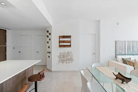 88 SW 7 Street Miami FL 33130