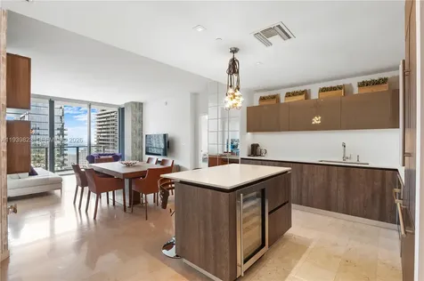 88 SW 7th Street Miami FL 33130