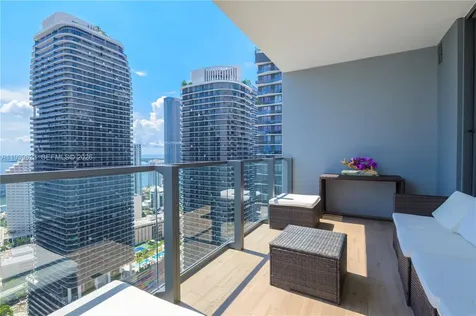 88 SW 7th Street Miami FL 33130