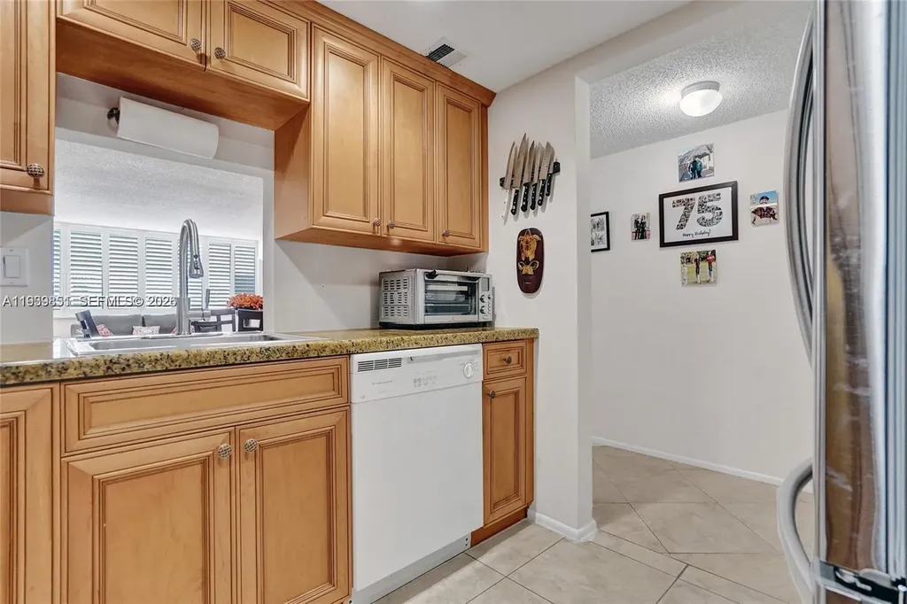 1160 N Federal Highway Fort Lauderdale FL 33304