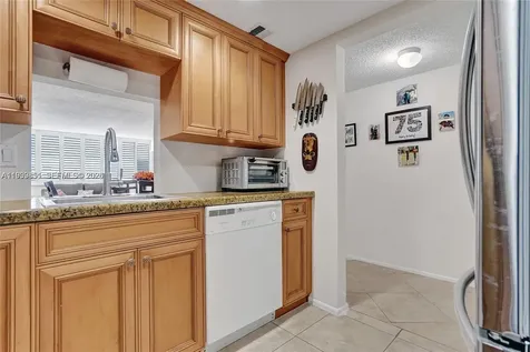 1160 N Federal Highway Fort Lauderdale FL 33304