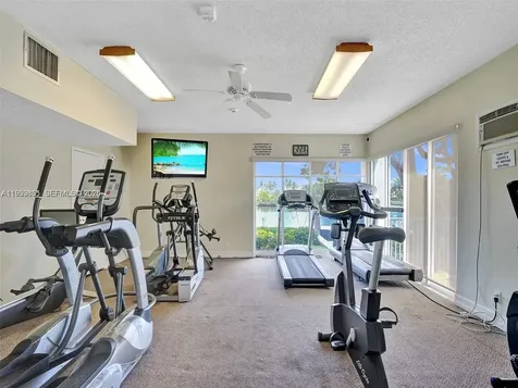 1160 N Federal Highway Fort Lauderdale FL 33304