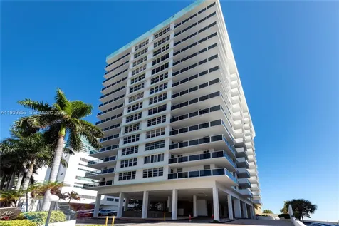 3725 S Ocean Drive Hollywood FL 33019